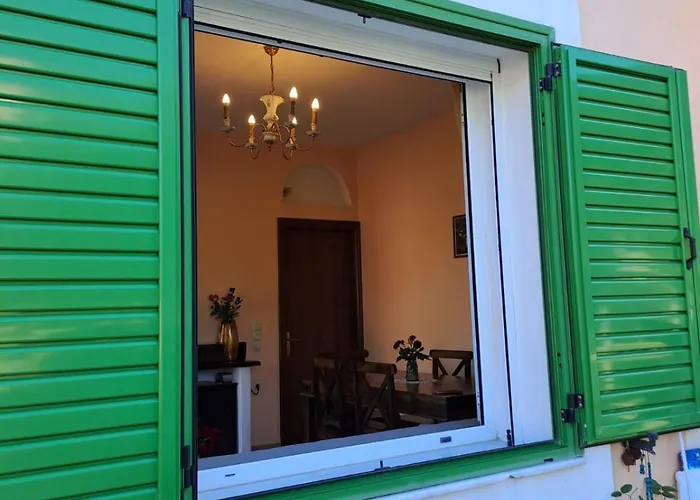 Makris House-giasemi * איה אפימיה