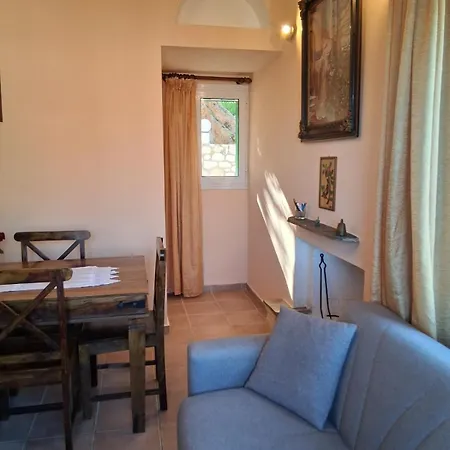 Lägenhet Makris House-giasemi *
