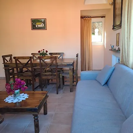 Lägenhet Makris House-giasemi
