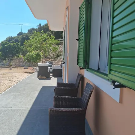 Makris House-giasemi Апартаменты *