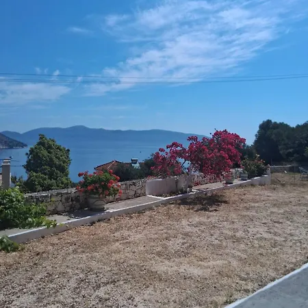 Makris House-giasemi * Айя-Евфимия
